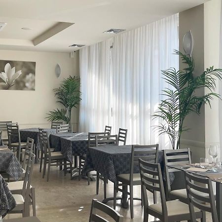 Hotel Little Rimini Exterior foto